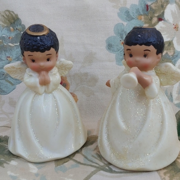 Angelic Holiday Ceramic Bells Set of Two Angels 3.5" Tall - Picture 7 of 16
